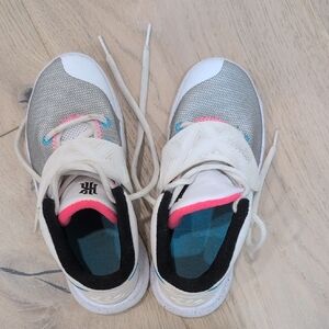 Nike Kids' Gray and White Sneakers with Pink Highlights